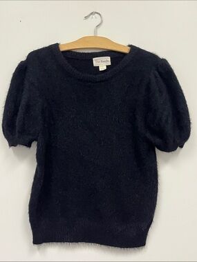 THE REEDS Black Fuzzy Puff-Sleeve Sweater  size Large